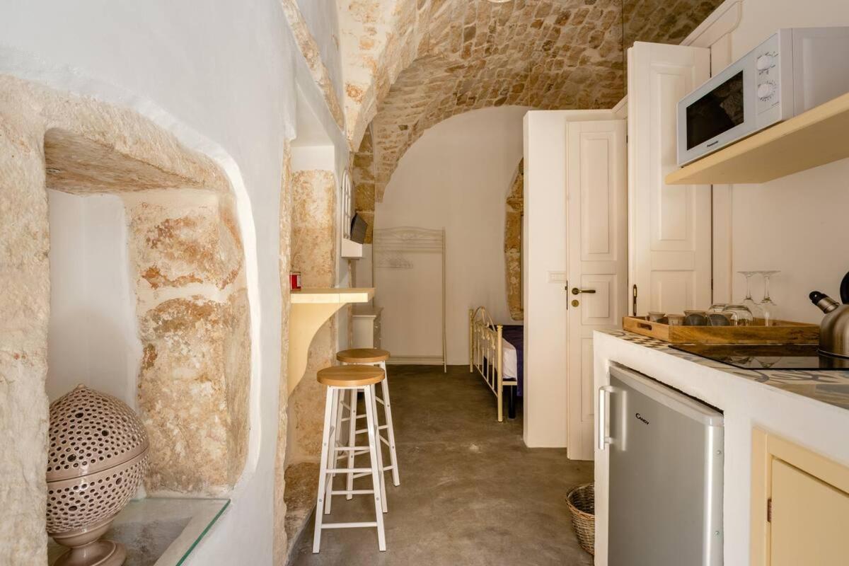 La Finestra Dimora Charme Hotell Ceglie Messapica Exteriör bild